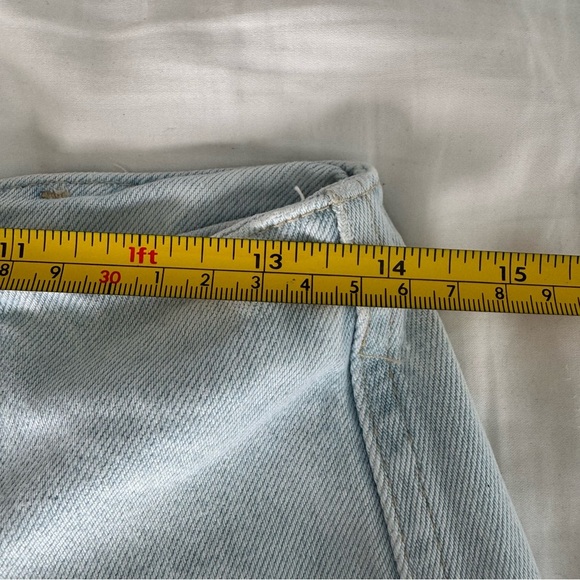 Zara Jeans Woman’s 6 Light Wash -High Waisted-Button Fly -Wide Leg Crop - Picture 7 of 9